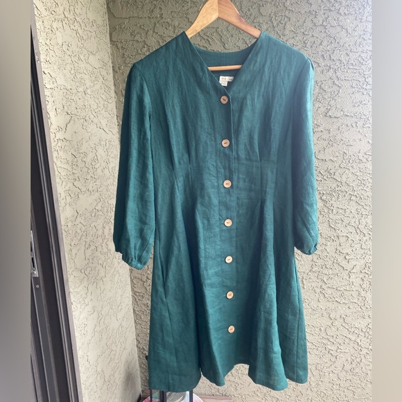 OldLinenMill emerald green linen 3/4 puff sleeve button-down dress. - Picture 7 of 7